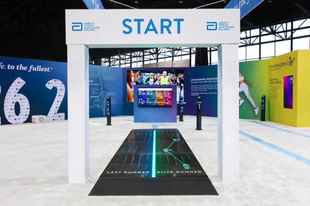 Abbott at the Chicago Marathon Expo — photo 2