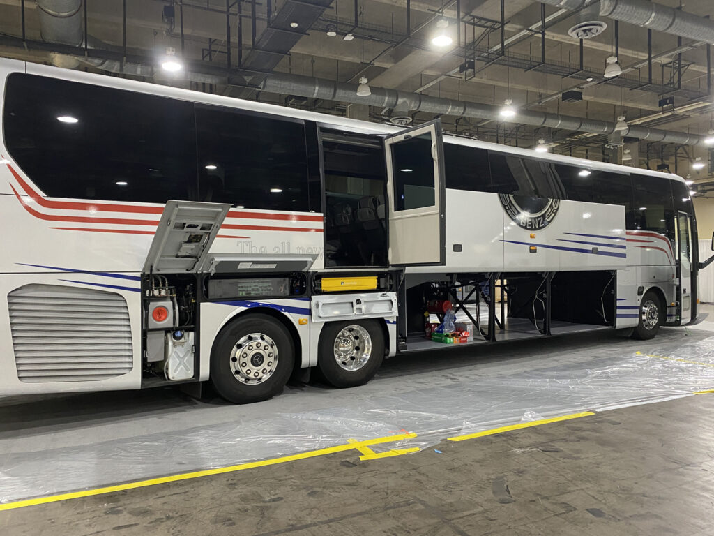 Mercedes-Benz Coach – ABA & UMA 2022–2023 — photo 4