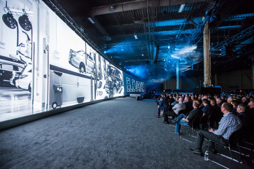 Mercedes-Benz NPSMM 2019 — photo 3